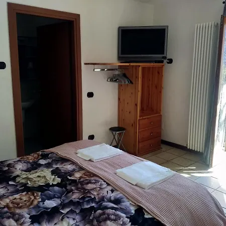 La Fonte Di Mariella Lantställe Gravedona