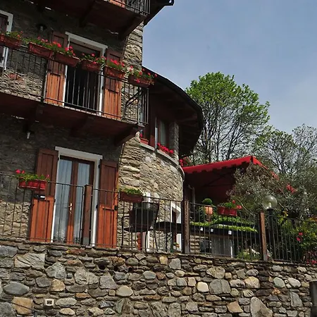 Country house La Fonte Di Mariella Gravedona