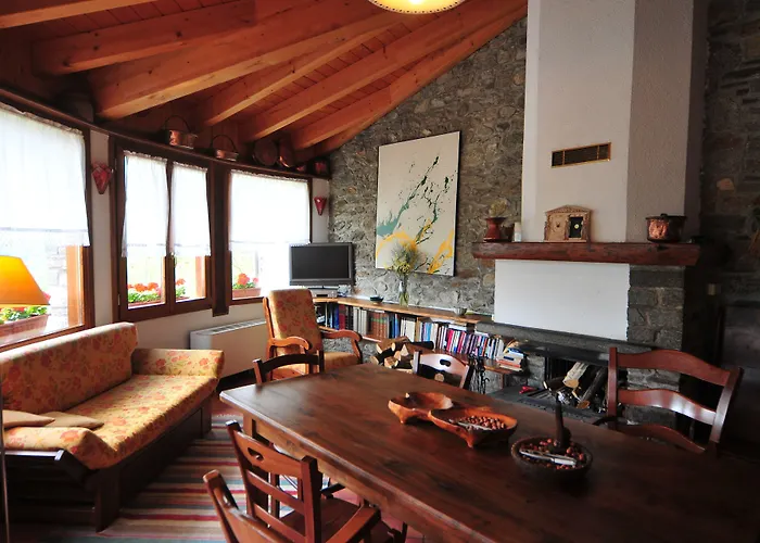 La Fonte Di Mariella Landhuis Gravedona