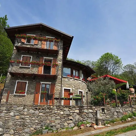 La Fonte Di Mariella Gravedona